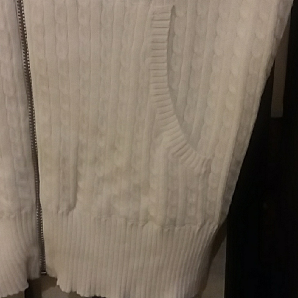 New sweater - Picture 3 of 4